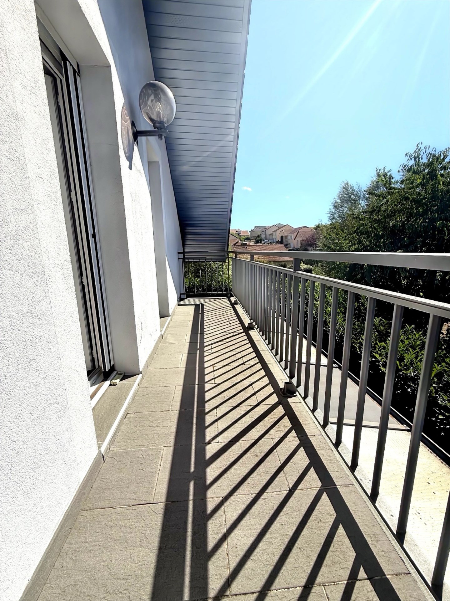 HOUDEMONT LES EGREZ, Maison avec piscine, jardin et dépendances