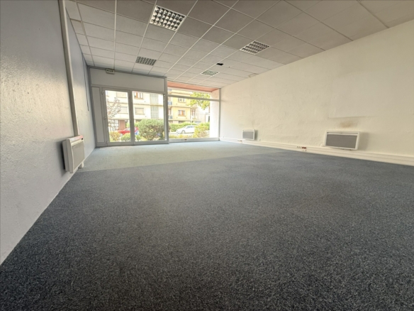 Rue jeanne d’Arc à NANCY, Local professionnel de 90m² à vendre