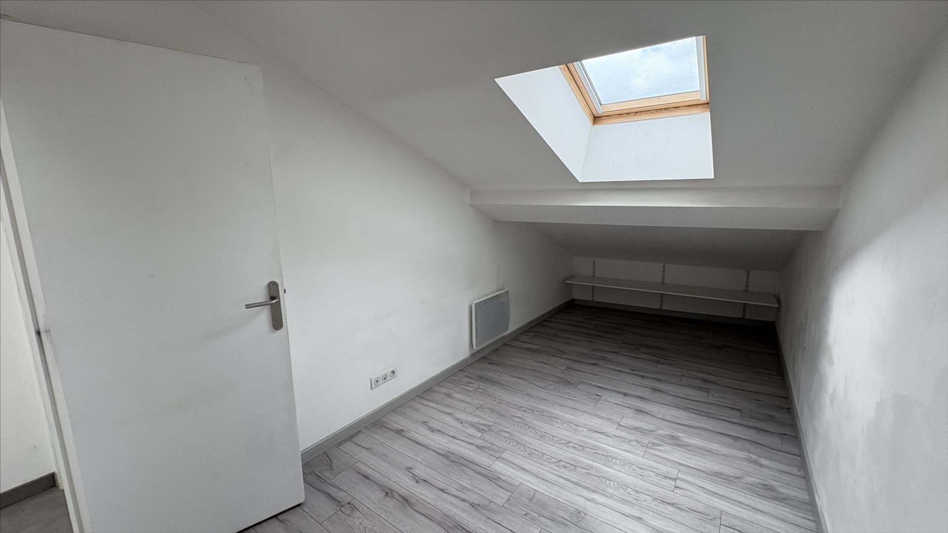 Maison 3 pièces en duplex, avec place de stationnement