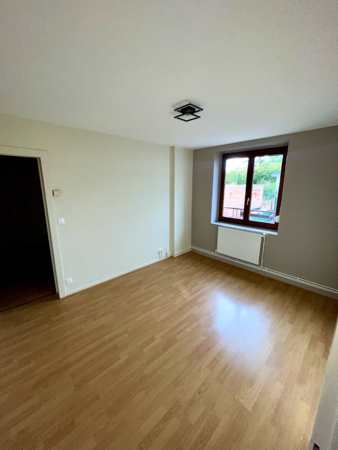 TOUL – Face aux promenades – 2 pièces rénové de 38m²