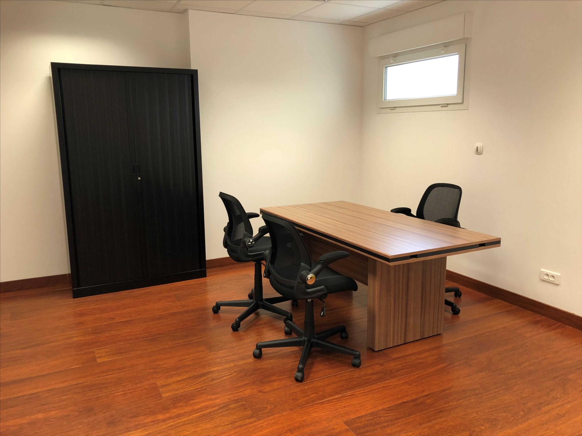 LOCAL PROFESSIONEL DANS MAISON MEDICALE, rue de la république Jarville