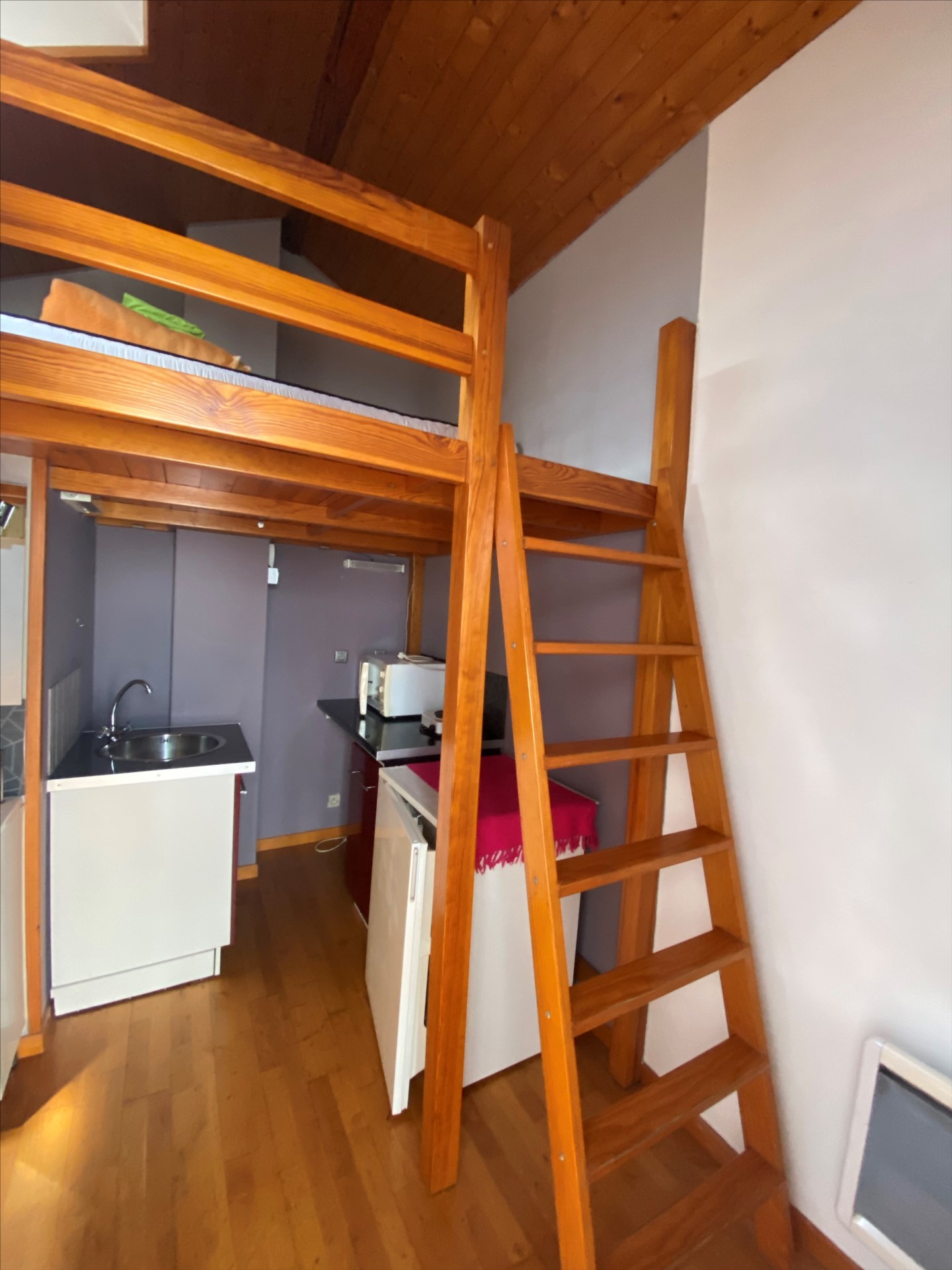 NANCY quartier ARTEM – T1 meublé avec mezzanine et coin nuit