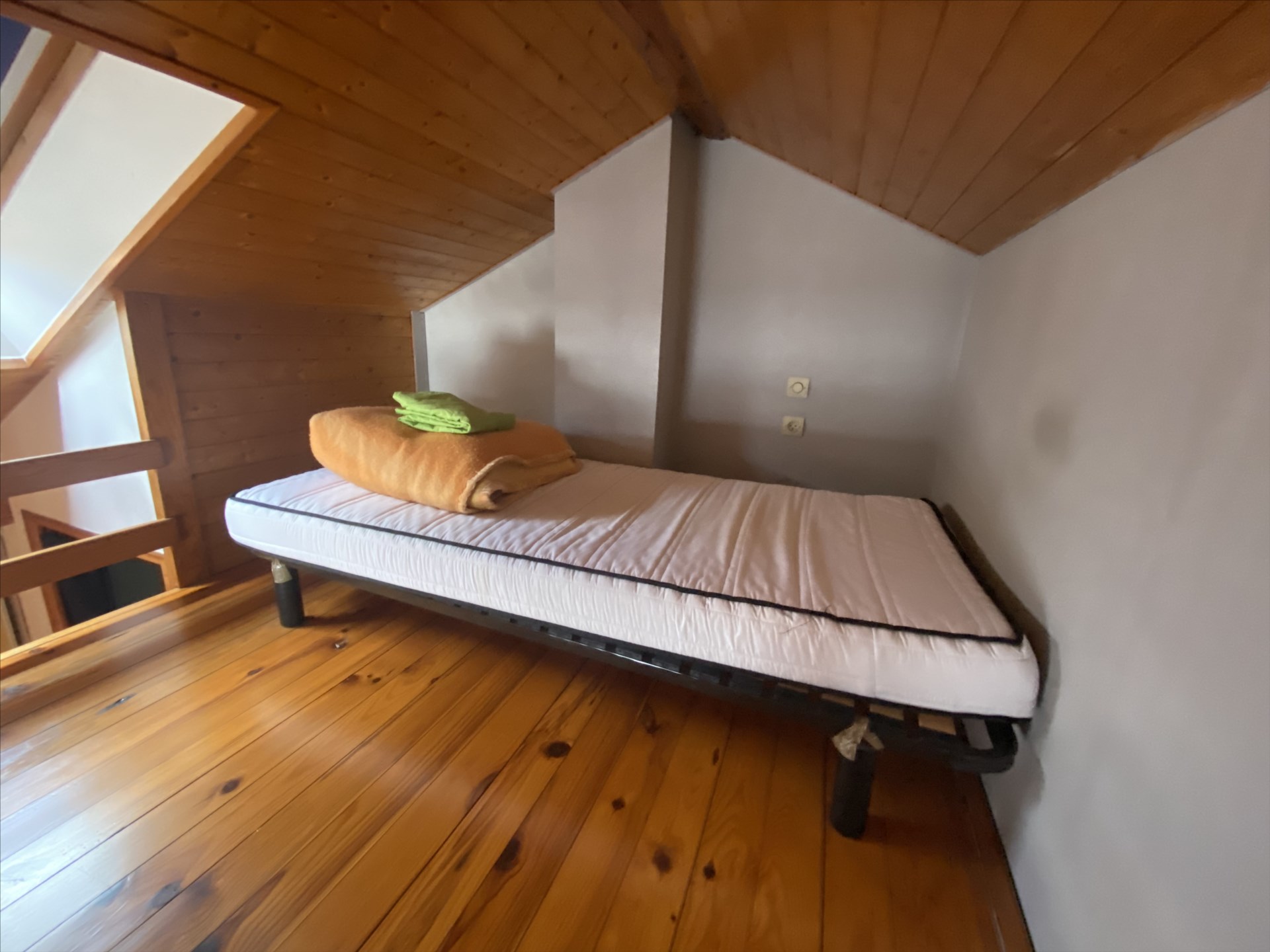 NANCY quartier ARTEM – T1 meublé avec mezzanine et coin nuit