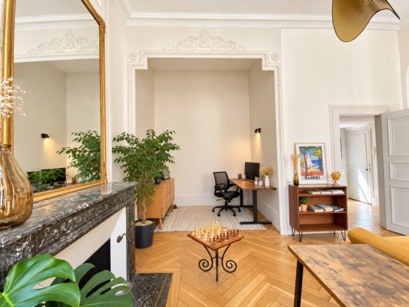 PLACE D’ALLIANCE A NANCY, T2 de 67m² de caractère en bon état