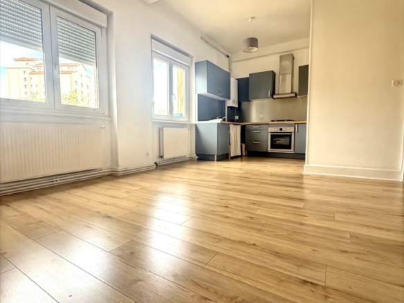 RIVES DE MEURTHE A NANCY, 3 pièces rénové à vendre