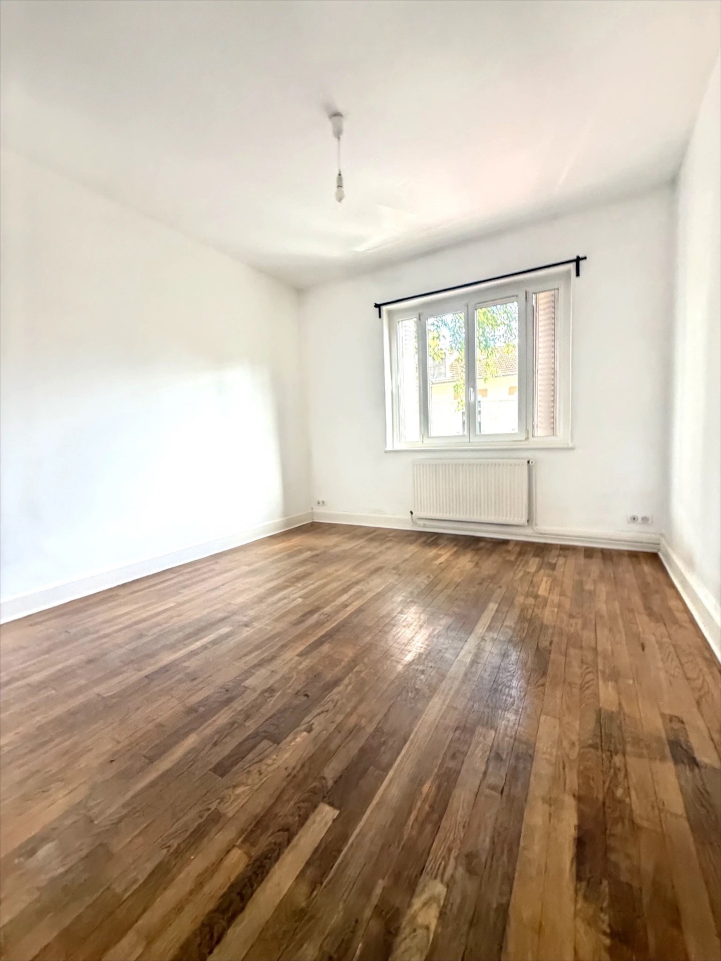 RIVES DE MEURTHE A NANCY, 3 pièces rénové à vendre