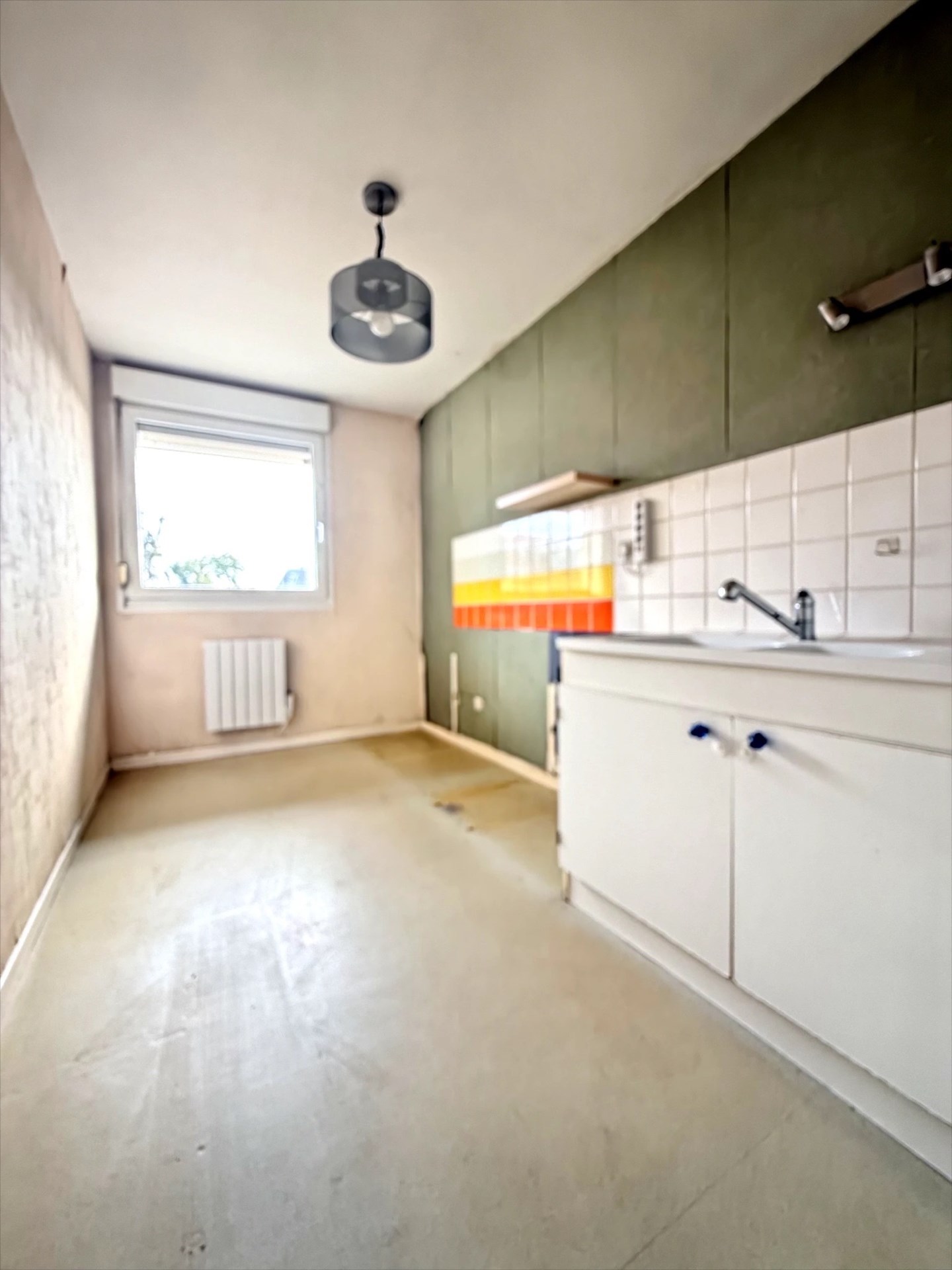 Quartier Jardinier / Parc Charles III, T4 avec balcon et parking privatif