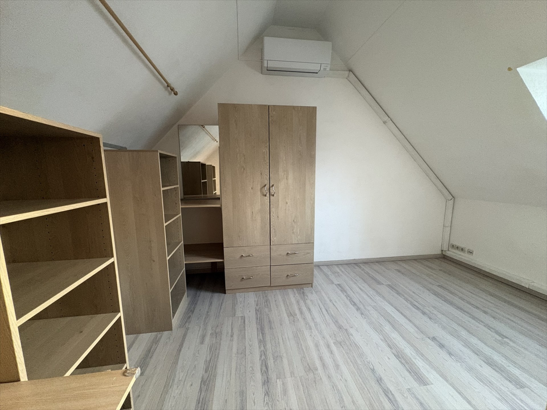 Lumineux duplex avec garage & balcon – COLMAR Centre